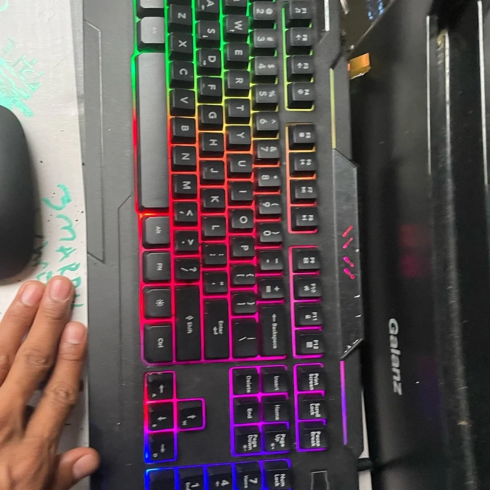 HP Omen 25L gaming bundle